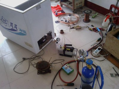 豐都縣統(tǒng)帥冰箱維修電話--輝華服務(wù)網(wǎng)點