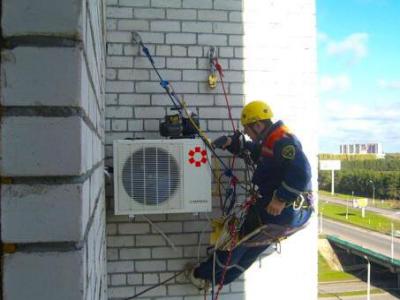 渝中區(qū)夏普空調(diào)維修電話(全國24小時(shí))--尼鴻服務(wù)網(wǎng)點(diǎn)