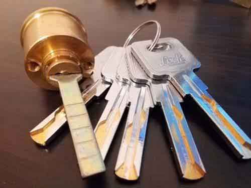 開鎖換鎖芯一般需要多少錢？(圖2)