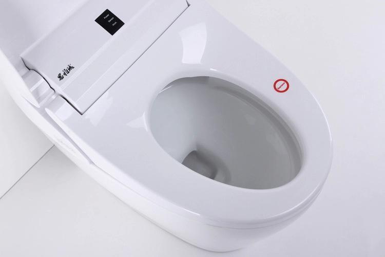 馬桶有裂縫漏水怎么辦？全面解析與解決方法