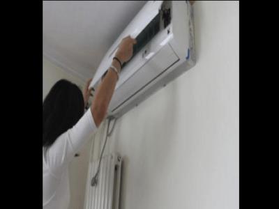 空調熱風為什么沒風