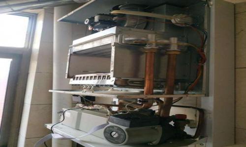 壁掛爐帶水暖空調(diào)不熱怎么辦