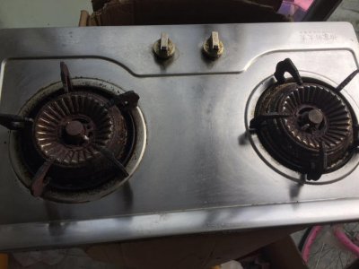 小鴨燃氣灶電池怎么換