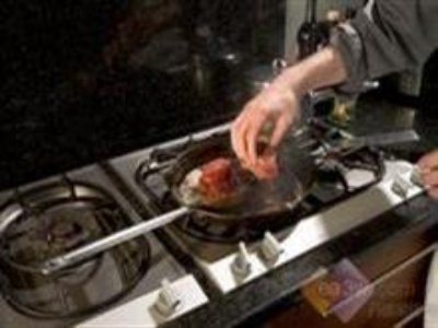 方太燃?xì)庠钤趺锤鼡Q點(diǎn)火