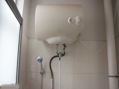 熱水器怎么接到花灑明裝