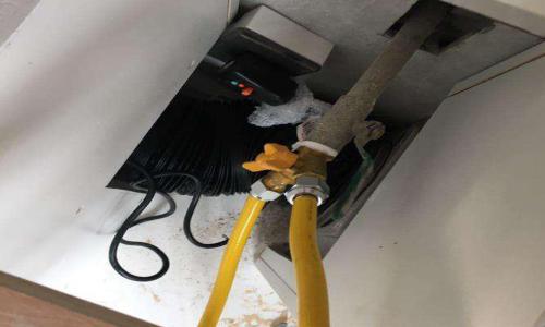 油煙機插電不通電怎么修理