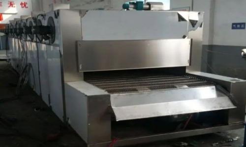 電烤箱的保險絲在什么地方