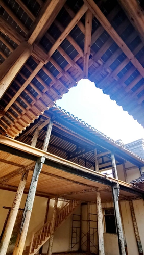 房屋反堿什么原因