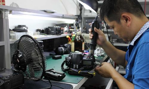 sony相機充電指示燈在哪里