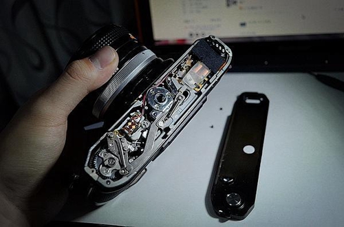 富士相機z1怎么接usb