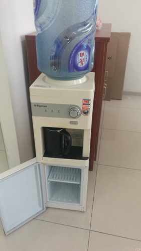 飲水機為什么不亮燈不燒水