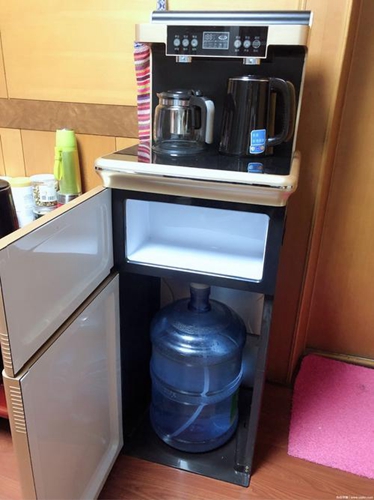 沁園飲水機什么情況出熱水