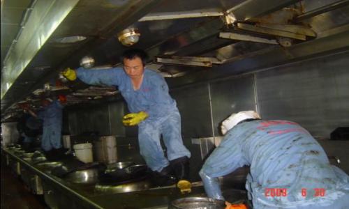 打印機打出來全黑是什么原因