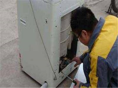 波輪洗衣機底角輪壞了怎樣換