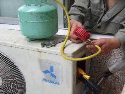 壁掛鍋爐一開暖氣自來水就渾濁