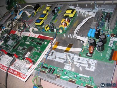 筆記本顯示器怎么回不到原來的了