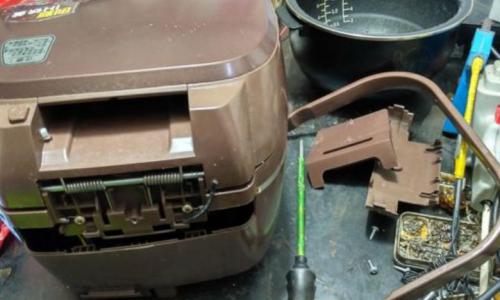 安裝實木踢腳線墻角不直咋辦