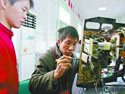 KONICAMINOLTA打印機(jī)打印時(shí)為什么咔咔作響